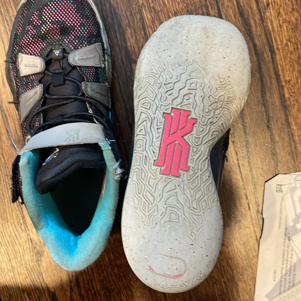 Nike Kevin Durant sneakers size 3 youth